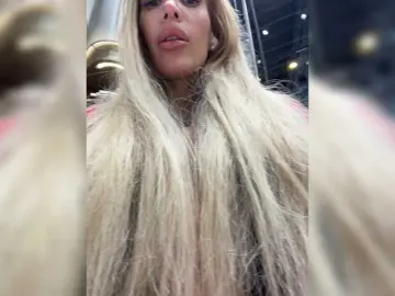 Bongacams Sex Chat of blondinochkaa