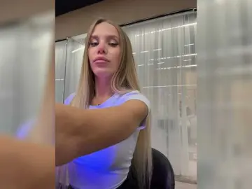 Bongacams Adult Video Chat of blondinochkaa