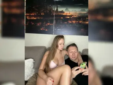 Bongacams Watch Live Sex Cams of LoveAndSex24