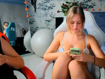 Bongacams Sex Cam of LoveAndSex24