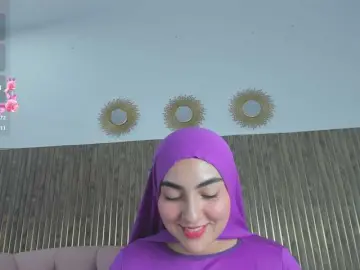 Bongacams Watch Live Sex Cams of Malika-Noor