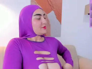 Bongacams Free Porn Cam of Malika-Noor