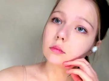 Bongacams Watch Live Sex Cams of MelMooon