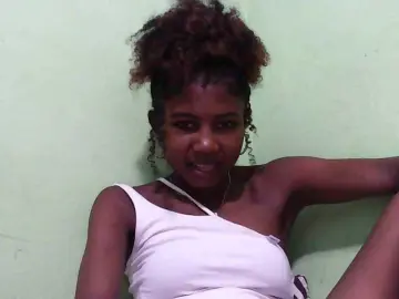 Bongacams Watch Live Sex Cams of Sylvia6