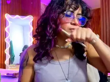 Bongacams Live Porn of Kristen-tay