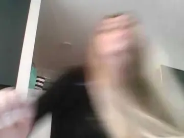 Bongacams Watch Live Sex Cams of LilyHot