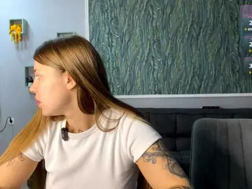 Bongacams Adult Webcam of Naughty-Mailey