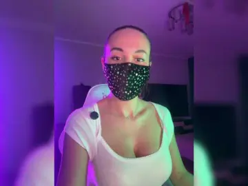 Bongacams Best Webcam of QWEENII