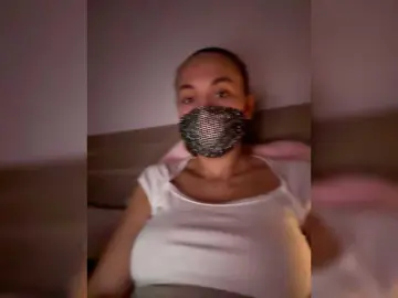 Bongacams Sex Chat of QWEENII