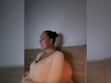 Bongacams Adult Webcam of QWEENII