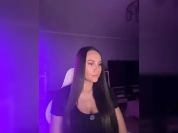 Bongacams Live Porn of QWEENII