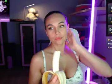 Bongacams Sex Chat of QWEENII