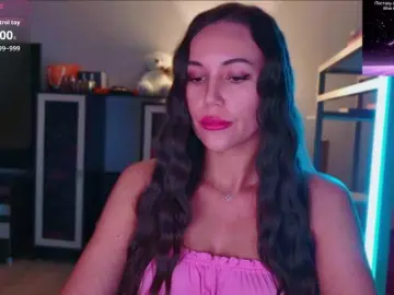 Bongacams Live Sex Cam of QWEENII
