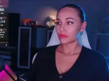 Bongacams Live Porn of QWEENII