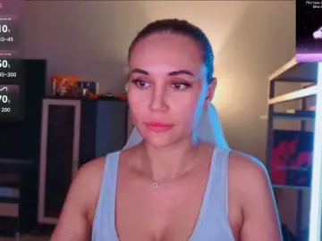 Bongacams Best Webcam of QWEENII