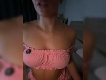 Bongacams Sex Chat of QWEENII