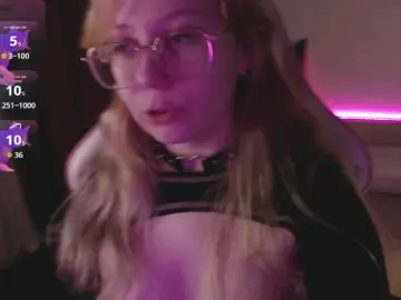 Bongacams Free Porn Cam of henby-streams