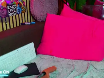 Bongacams Best live sex cam show of melaniatress