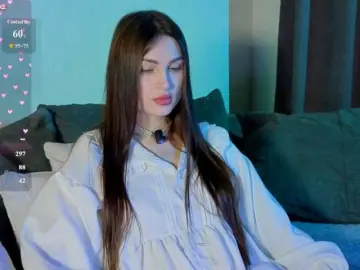 Bongacams Nude Webcam of allienee