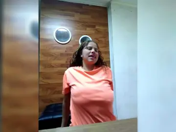 Bongacams Adult Video Chat of EmilyCCm