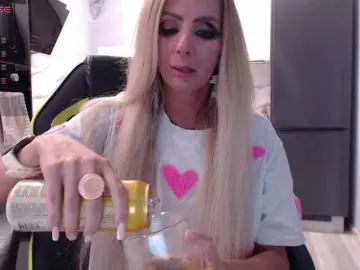 Bongacams Sex Chat of blondalina