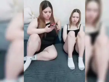 Bongacams Watch Live Sex Cams of cutesmiles