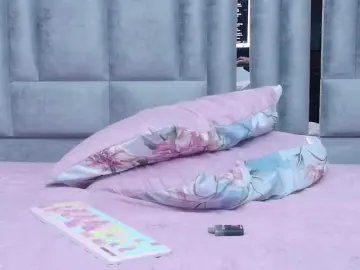 Bongacams Live Sex Cam of cutepetitee