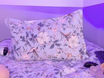 Bongacams Adult Video Chat of cutepetitee