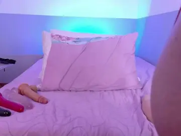 Bongacams Free Porn Cam of cutepetitee