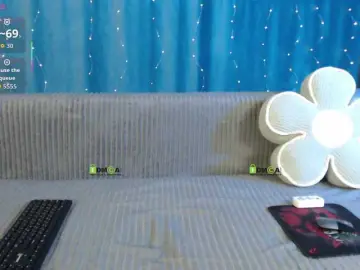 Bongacams Free Live Porn of -Moonlyss-