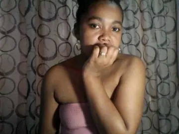 Bongacams Free Live Porn of justine33