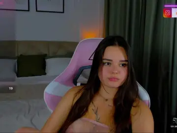 Bongacams Private Sex Chat of EvaRaider