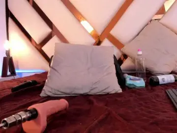 Bongacams Sex Cam of Niicolle-Evanss