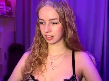 Bongacams Private Sex Chat of SweetyWhisper