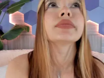 Bongacams Sex Chat of isabellestorm
