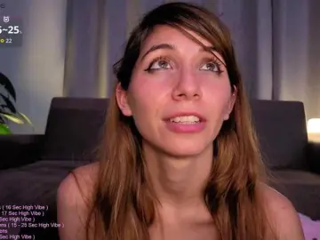 Bongacams Watch Live Sex Cams of LittleSammy