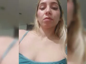 Bongacams Watch Live Sex Cams of LittleSammy