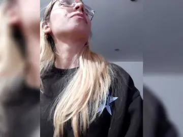 Bongacams Sex Cam of LittleSammy
