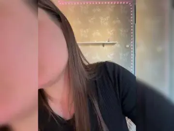 Bongacams Watch Live Sex Cams of SweetyW-