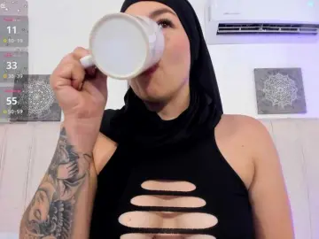Bongacams Sex Cam of amira-s