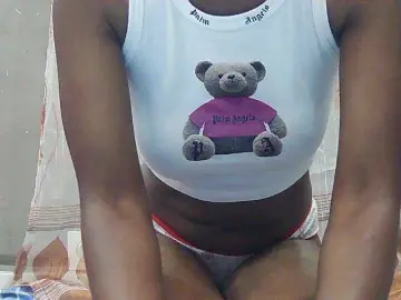 Bongacams Nude Webcam of WinnieSexy