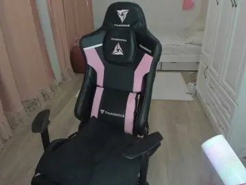 Bongacams Live Sex Cam of c4ssie