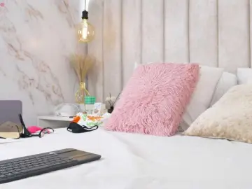 Bongacams Watch Live Sex Cams of Annyy-Rosse