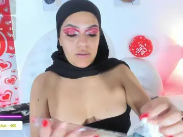 Bongacams Live Sex Cam of mhia-paris