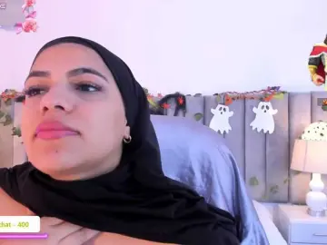 Bongacams Live Sex Cam of mhia-paris