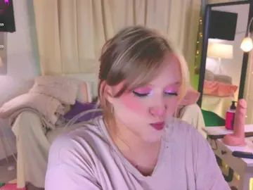 Bongacams Live Sex of CrazyWine