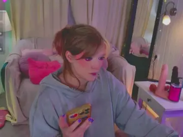 Bongacams Adult Webcam of CrazyWine