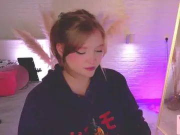 Bongacams Sex Cam of CrazyWine