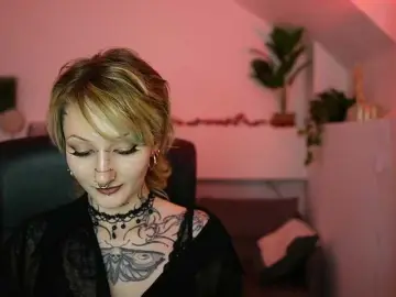 Bongacams Sex Chat of tattooedblondee18