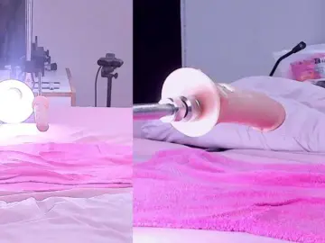 Bongacams Sex Cam of Riley-Sweet